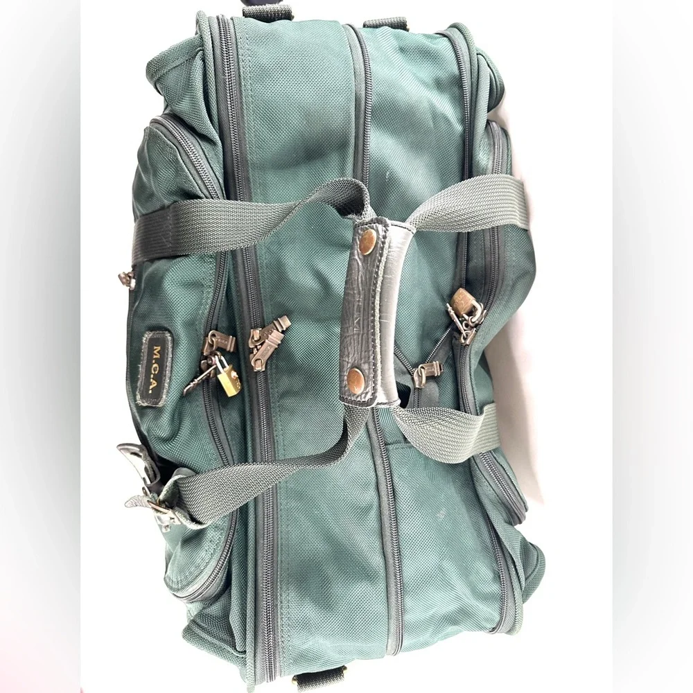 Tumi Vintage Green Ballistic Nylon Large Messenger Briefcase Laptop Bag Travel